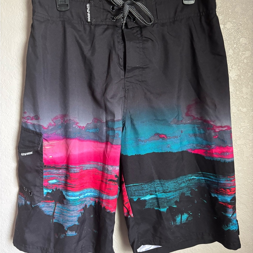 Ocean Current Black and Pink Board Shorts Swimwear Men’s size Large